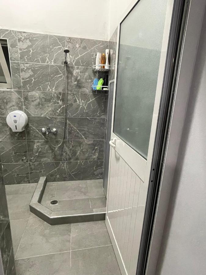 Apartament Gjergji Sarandë Exterior foto